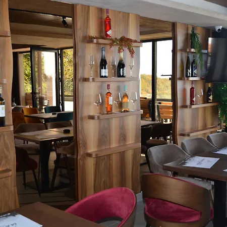 Queen Of Kop Milmari *