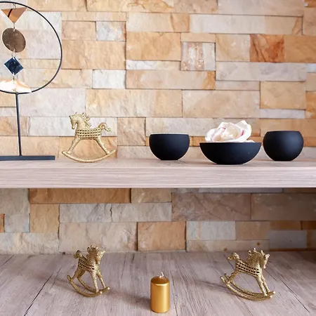 Queen Of Kop Milmari