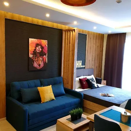 Queen Of Kop Milmari * 카파오닉